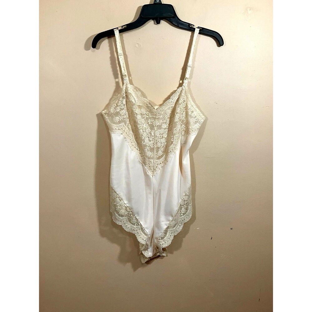 VTG Lindsey Roscoe Womens Lace Trim Bodysuit M Pink Coquette Lingerie Romantic